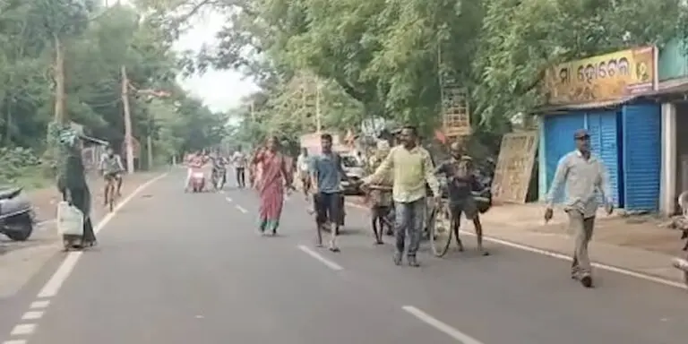 ‘…Killed In Broad Daylight’: Family Protests With Woman’s Body On Bicycle Over Police Inaction In Odisha’s Balasore