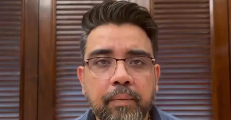 Ex-Trinamool Spokesperson Seeks Public Apology To UP Cop, Here’s Why