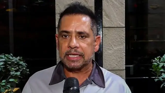 Robert Vadra Withdraws Plea Challenging Trial Court Order Of Summons To Him In Land Deal Case