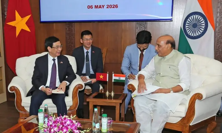 Trouble For China? India, Vietnam Set $25 Billion Trade Target, Deal On Brahmos Likely