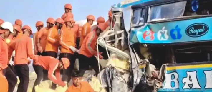 Six Dead, Over 30 Injured After Luxury Bus Collides With Truck In Gujarat