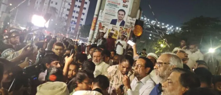 Jamaat-Linked Protesters Match Towards Indian High Commission In Dhaka; Burn Amit Shah’s Effigy