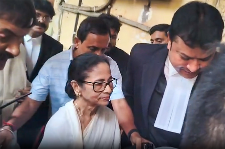 Mamata Banerjee in Calcutta High Court
