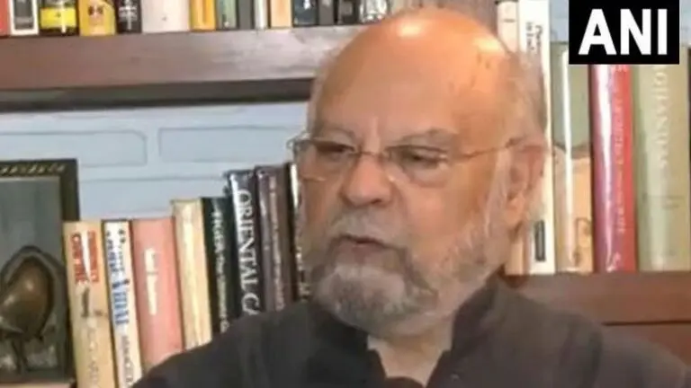 Naresh Gujral duped