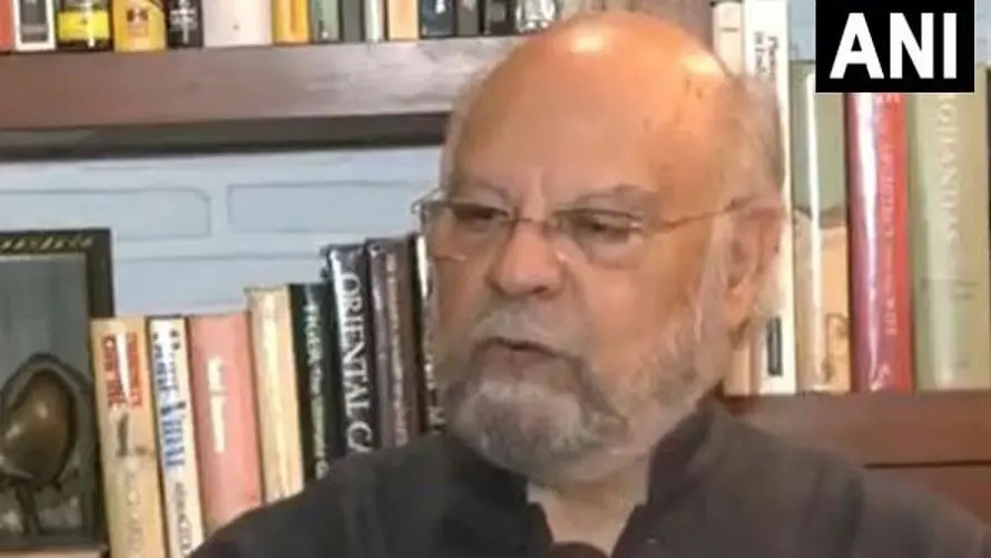 Naresh Gujral duped
