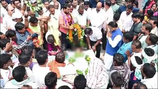 Odisha CM Mohan Majhi Mourns Sudden Passing Of Elder Cousin