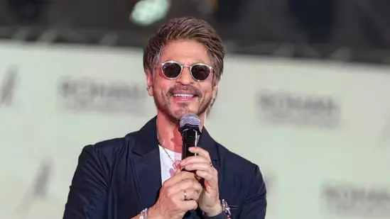 Shah Rukh Khan Floors Audience With Witty Reply To Fan Who Said She Loves Him More Than Her Husband