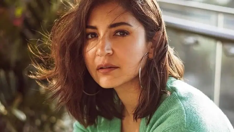 ‘Illiterate Celeb’: Anushka Sharma Faces Backlash Over Homeopathy Repost
