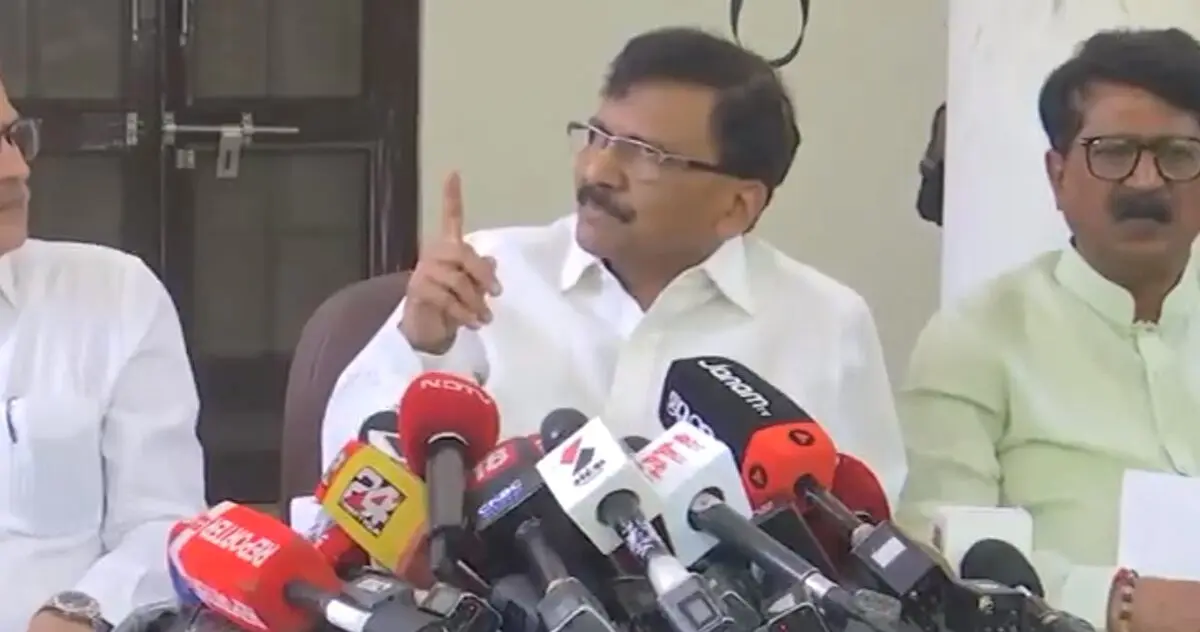 Sanjay Raut Alleges MPs Offered Rs 50 Crore Amid Fresh Shiv Sena (UBT) Rebellion Buzz
