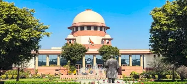 Apex Court Questions Wisdom Of Introducing 3rd Language In Class 9, Says It’s Stressful For Students