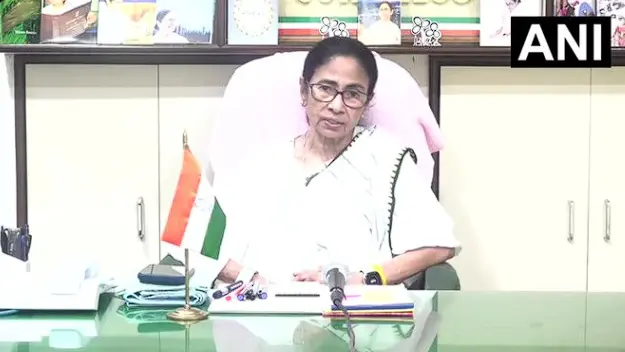 ‘I Will Stay Alive Till I See Your End’: Mamata Banerjee Vows To Fight TMC Rebellion