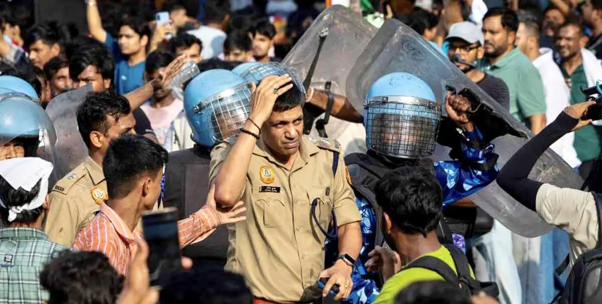 Police Families Seek Discussion In Parliament On Attacks During Protests