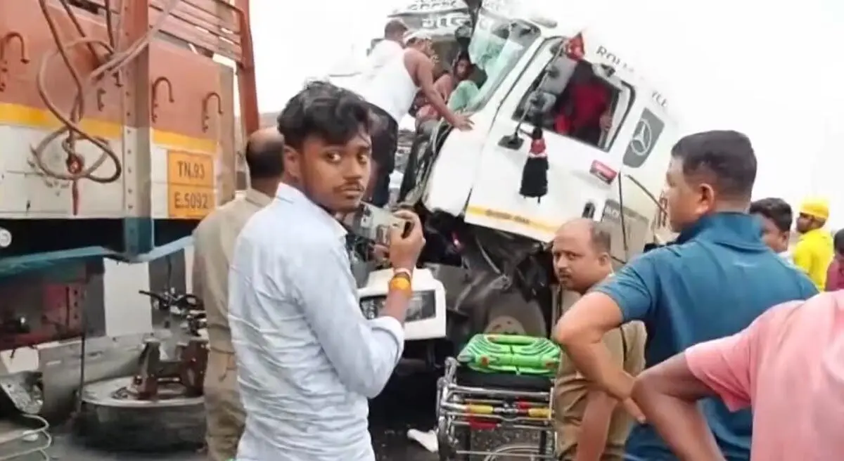 Driver Trapped, Injured After Truck Rear-Ends Vehicle On Khandagiri Flyover In Bhubaneswar