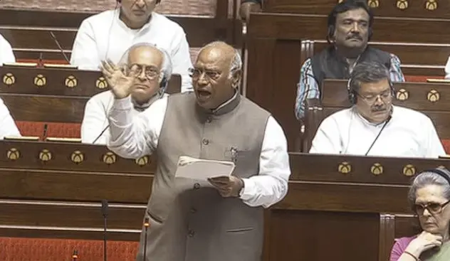 ‘Has Someone Stitched Your Mouth Shut?’: Kharge Slams Shah Over Parliament Absence, Silence On CJP Crackdown