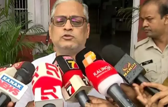 Manoj Mishra appears before police