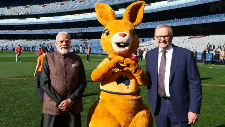 Modi, Albanese at MCG