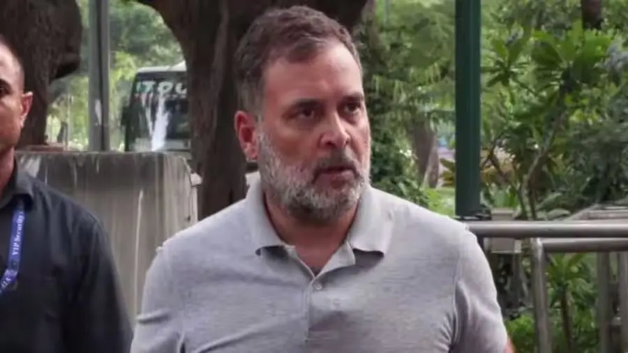 Rahul Gandhi targets Amit Shah