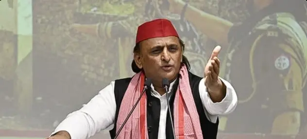 ‘Highly Condemnable’: Akhilesh Yadav Seeks Action After Protesters Allegedly Throw Eggs At Mahua Moitra