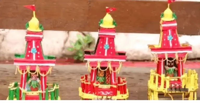 Rath Yatra: Odisha Miniature Artist Crafts Eco-Friendly Chariots Of Holy Trinity