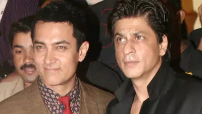 When Aamir Khan Claimed Shah Rukh Licked His Feet And Begged For Attention