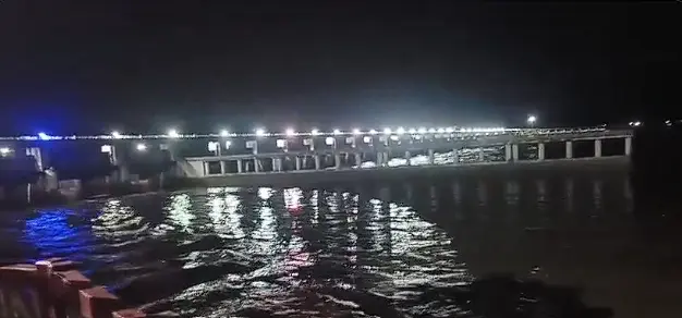 Nepal Floodwaters Put Bihar On High Alert; All 36 Gandak Barrage Gates Opened