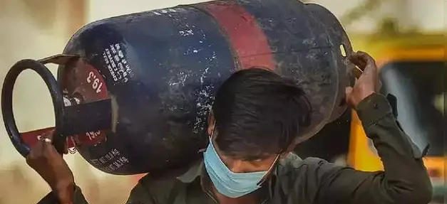 Commercial LPG Cylinder Prices Cut By Up To Rs 209 In Delhi And Kolkata, Domestic Rates Unchanged