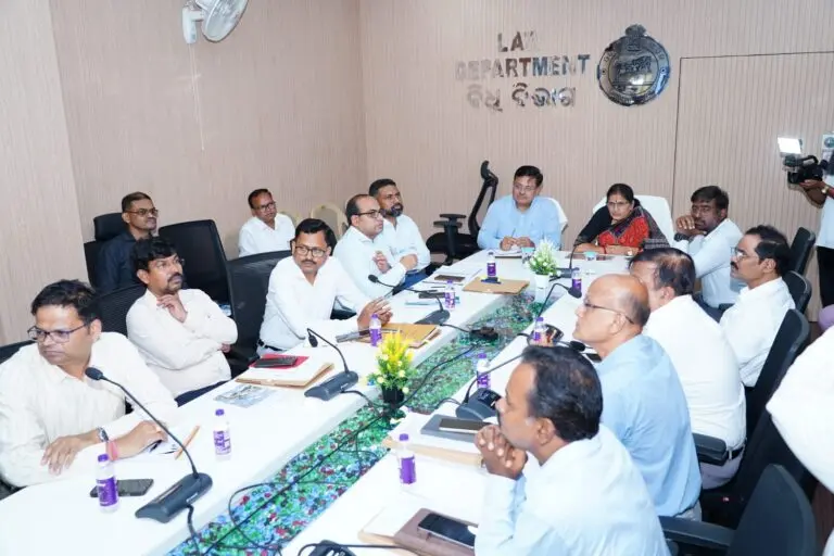 Odisha Plans Integrated Development Of Chilika, Kalijai Temple & Satapada