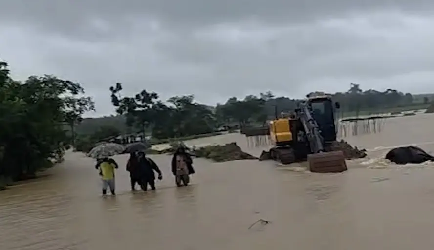 Heavy Rain Warning: Schools & Anganwadis Closed In This Odisha Dist Tomorrow