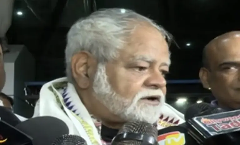‘Good Work Happens Here’: Sanjay Mishra Arrives In Bhubaneswar For His Odia Film Debut