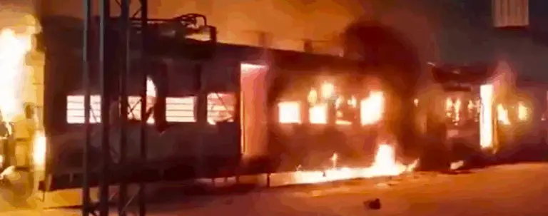 Major Train Fire In Bihar; Narrow Escape For Passengers