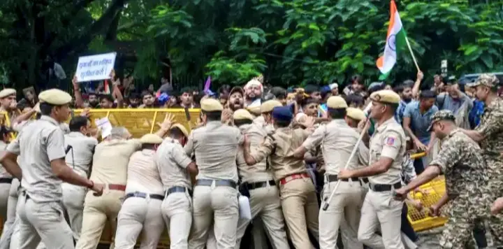 Exercise Restraint When Dealing With Youngsters, SC Urges Cops
