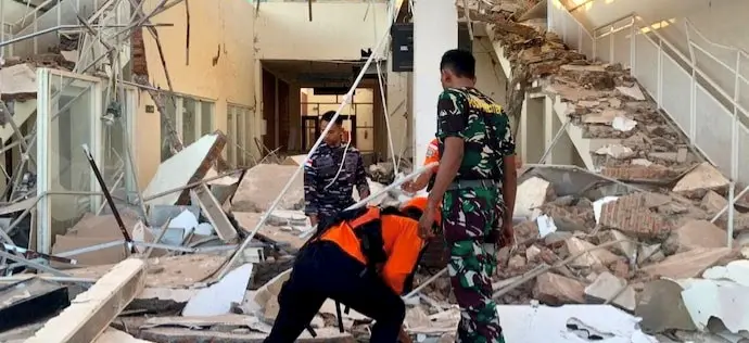 Twenty Killed After 7.7 Magnitude Earthquake Strikes Indonesia