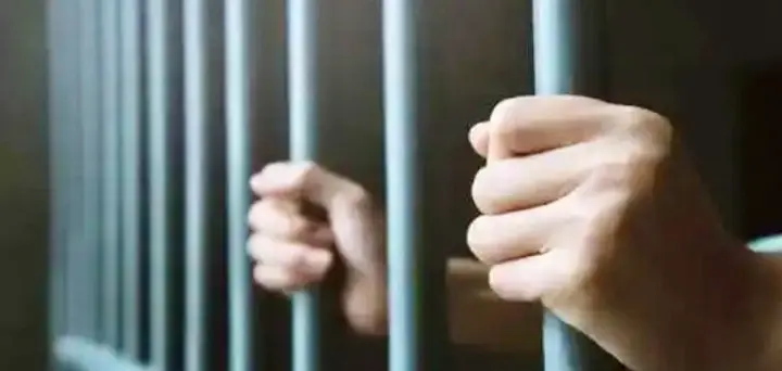 Judge Finds Jailed K’taka Govt Officer In Hospital Room With Girlfriend