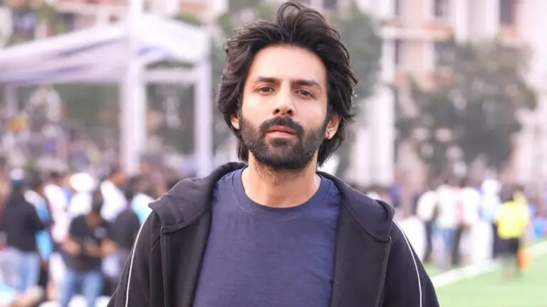Kartik Aaryan undergoes knee surgery