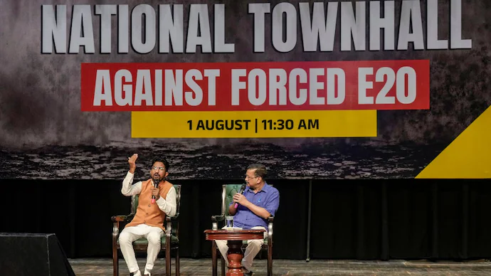 Kejriwal town hall
