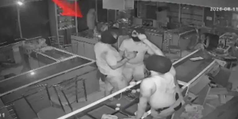 Masked Gang Loots Jewellery Shop Worth Rs 30 Lakh Near Rourkela; CCTV Captures Raid