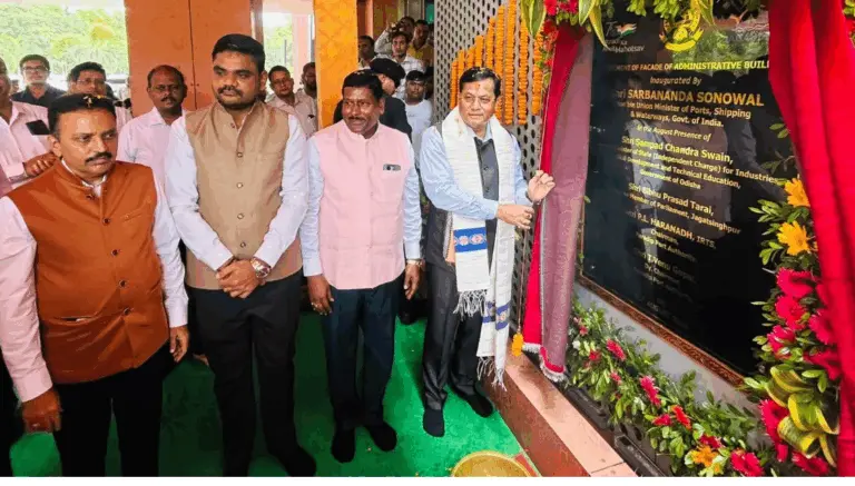 Union Minister Inaugurates Rs 427.8 Cr Projects At Odisha’s Paradip Port, signs Rs 1,580
