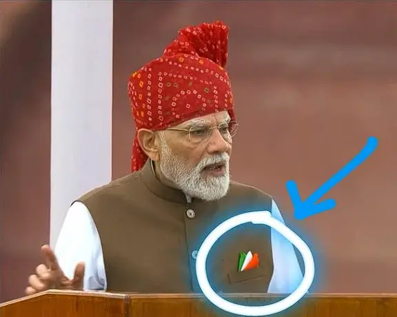 ‘Urdu Mein Tiranga’: Pawan Khera Takes Aim At PM Modi’s Attire After Red Fort Speech