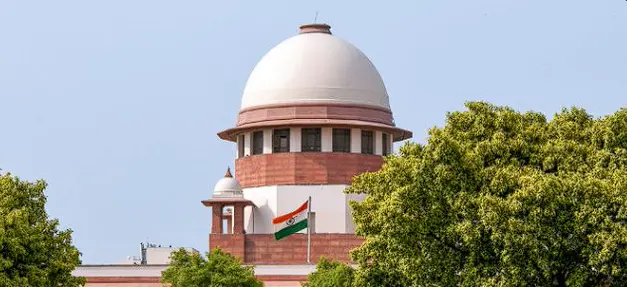 Three Decades On, Supreme Court Acquits Two Gujarat Govt Employees Over Alleged Rs 20 Bribe