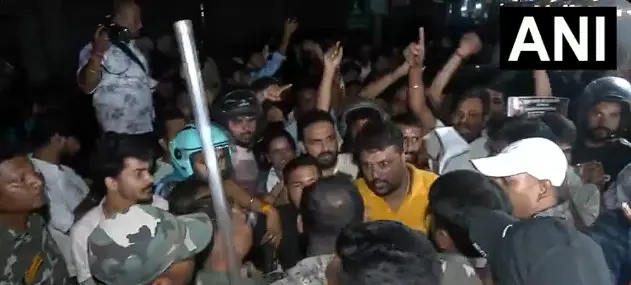 Ranchi Protest: JMM Workers Allegedly Try To Snatch Soren’s Effigies, Students Give Chase, Recover Them