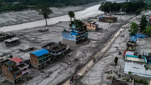 Nepal Floods: Toll Rises To 675 As Rescuers Race Against Time To Reach Remote, Cut-Off Areas