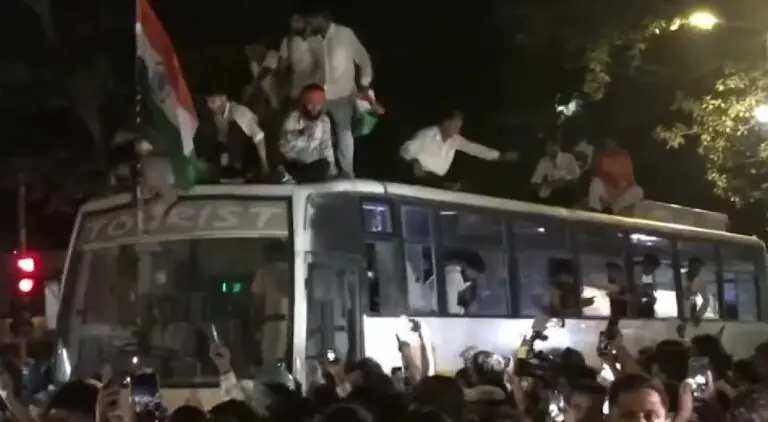 Be Calm, Dont Show Your Anger: Delhi Police Issues Guidelines For Its Personnel After Gen-Z Protests