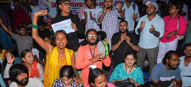 Jharkhand Protest: Mahto Seeks Hospital Discharge, Police File FIR Against 600; Raghubar Das Joins Stir