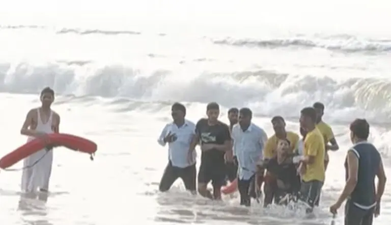 Drowning Brothers Rescued At Puri Beach As Odisha Moves To Deploy 3420 Lifeguards Across 169 ‘Black Spots’