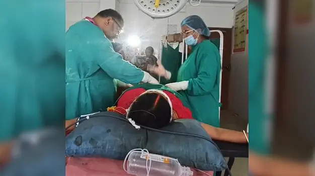 No Power, No Pause: Bihar Doctors Continue Surgeries On Two Pregnant Women Under Phone Flashlights