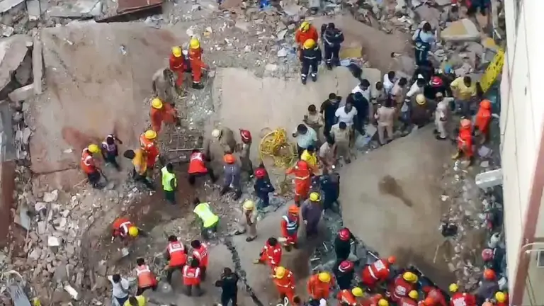 Delhi building collapse