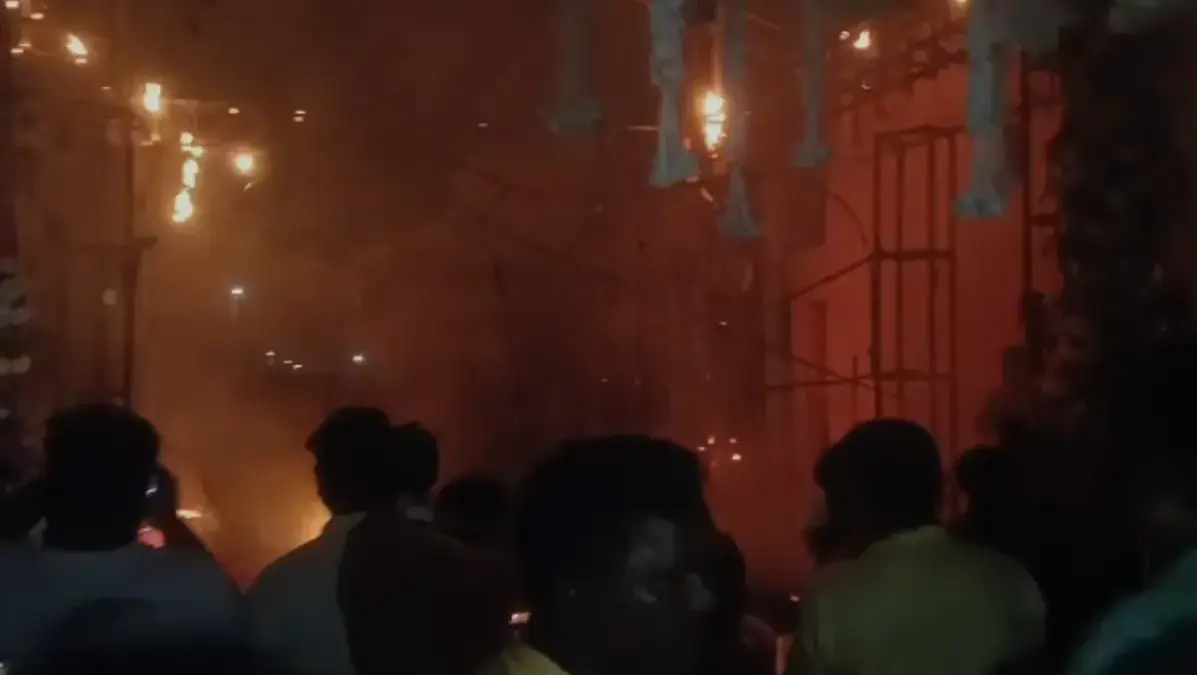 Ganesh puja pandal gutted in fire