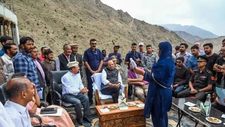 Govt to hold talks with Ladakh leaders