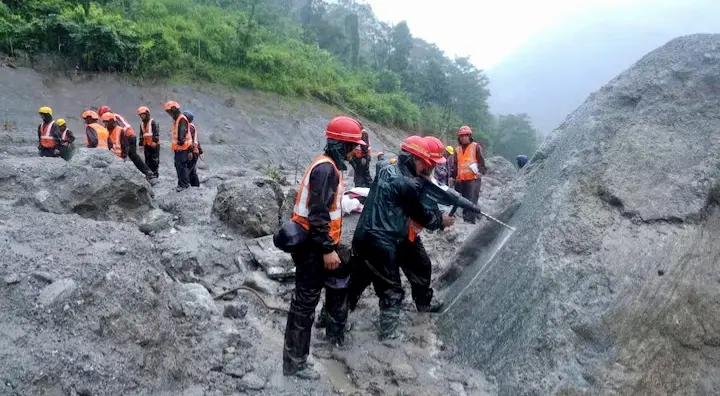 India’s Tunnel Rescue Teams Make Progress In Nepal Despite Odds