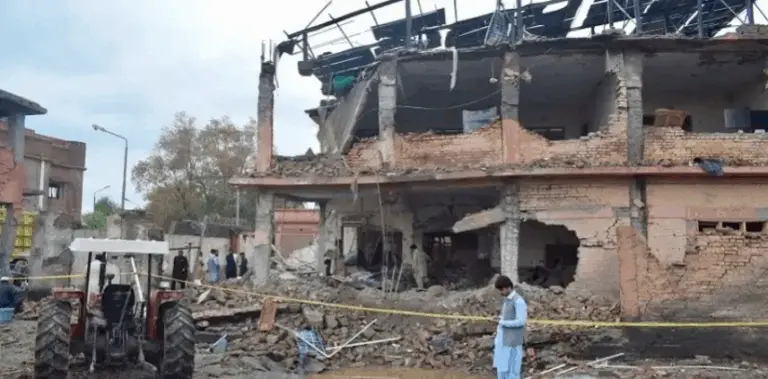 Sixteen Killed In Pakistan Suicide Attack; Over 50 Injured